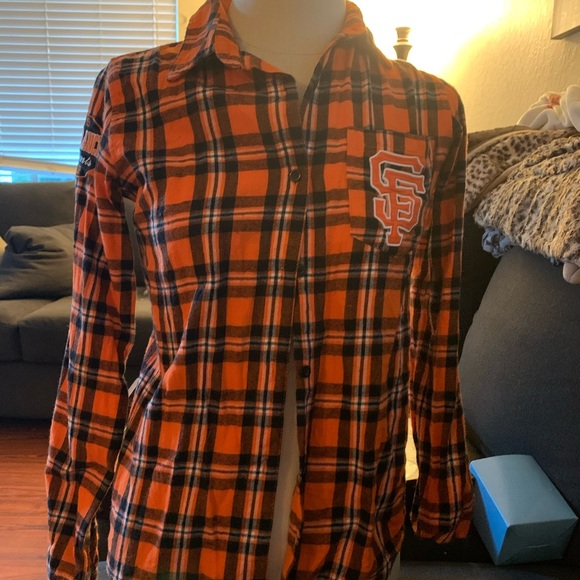 San Francisco Giants Women’s flannel - Picture 5 of 8